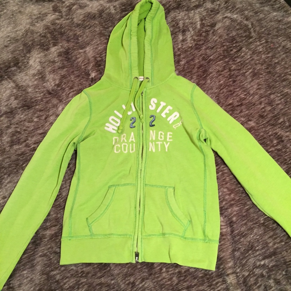 Green zip-up Hollister sweat shirt Size M